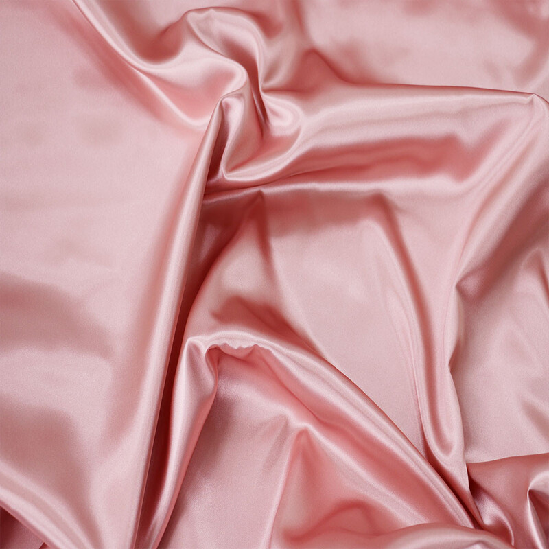 Satin gammelrosa polyester festtyg 120 g, se vårt sortiment av heminredning, garn & tyger. Alltid till bra priser.
