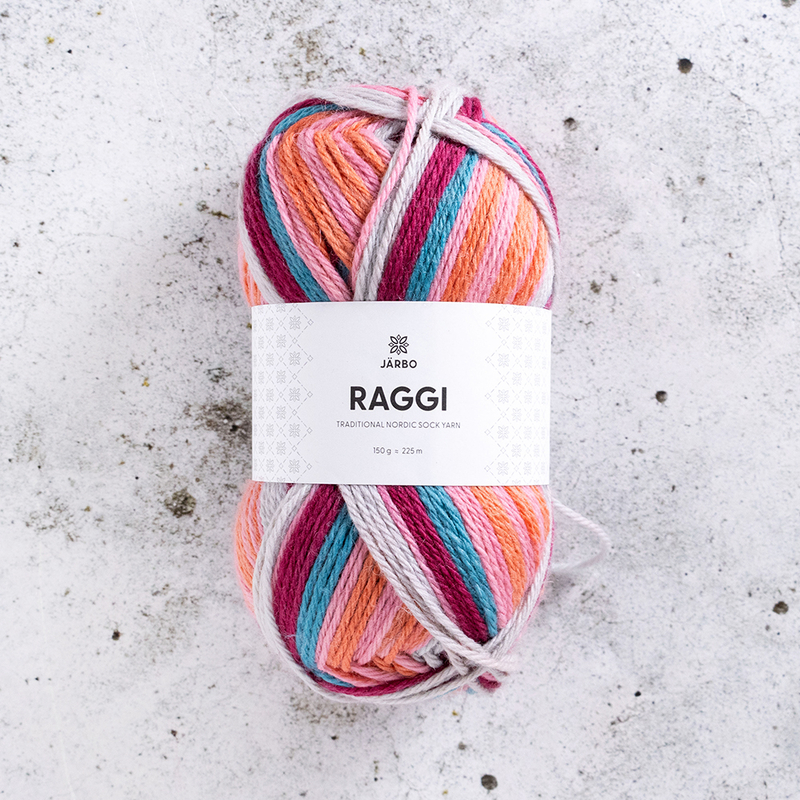 Raggi 150g Cabin Chic 20441, se vårt sortiment av heminredning, garn & tyger. Alltid till bra priser.