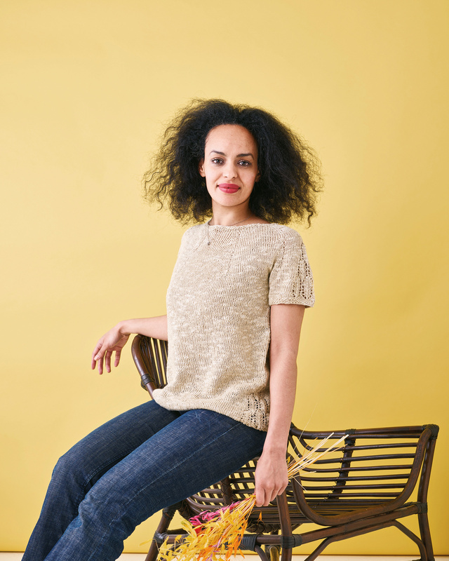 Stickmönster till Scarlet garnet 898074 Kortärmad tröja, se vårt sortiment av heminredning, garn & tyger. Alltid till bra priser.