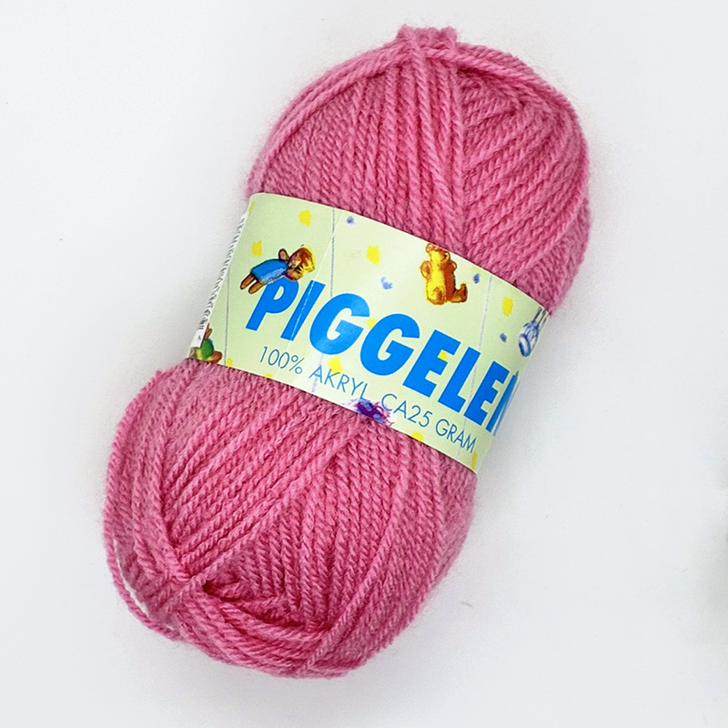 Piggelen 25g Mörkrosa 210, se vårt sortiment av heminredning, garn & tyger. Alltid till bra priser.