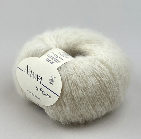 Nanna Naturvit 882301, se vårt sortiment av heminredning, garn & tyger. Alltid till bra priser.