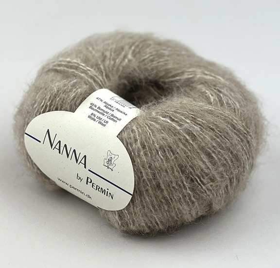 Nanna Ljusbeige 882302, se vårt sortiment av heminredning, garn & tyger. Alltid till bra priser.