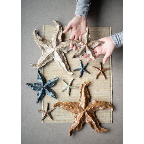 Galia Sjöstjärna, blå ca 9,5cm, se vårt sortiment av heminredning, garn & tyger. Alltid till bra priser.