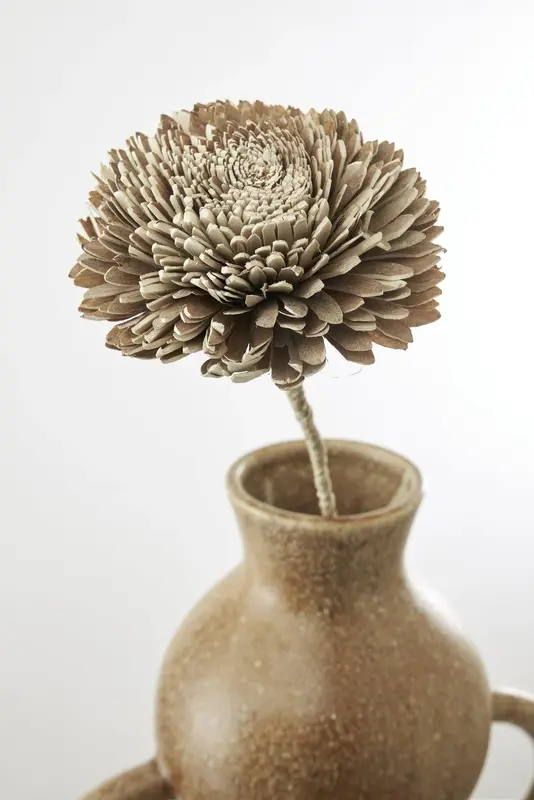 Flore Zinnia, dekoration, se vårt sortiment av heminredning, garn & tyger. Alltid till bra priser.