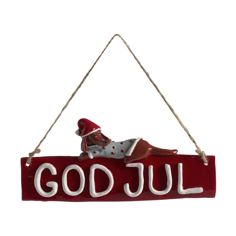 God Jul Dörrskylt, Hunden Dusty L18cm, se vårt sortiment av heminredning, garn & tyger. Alltid till bra priser.