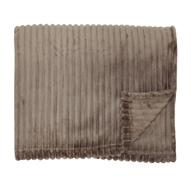 Baloo pläd  mole, se vårt sortiment av heminredning, garn & tyger. Alltid till bra priser.