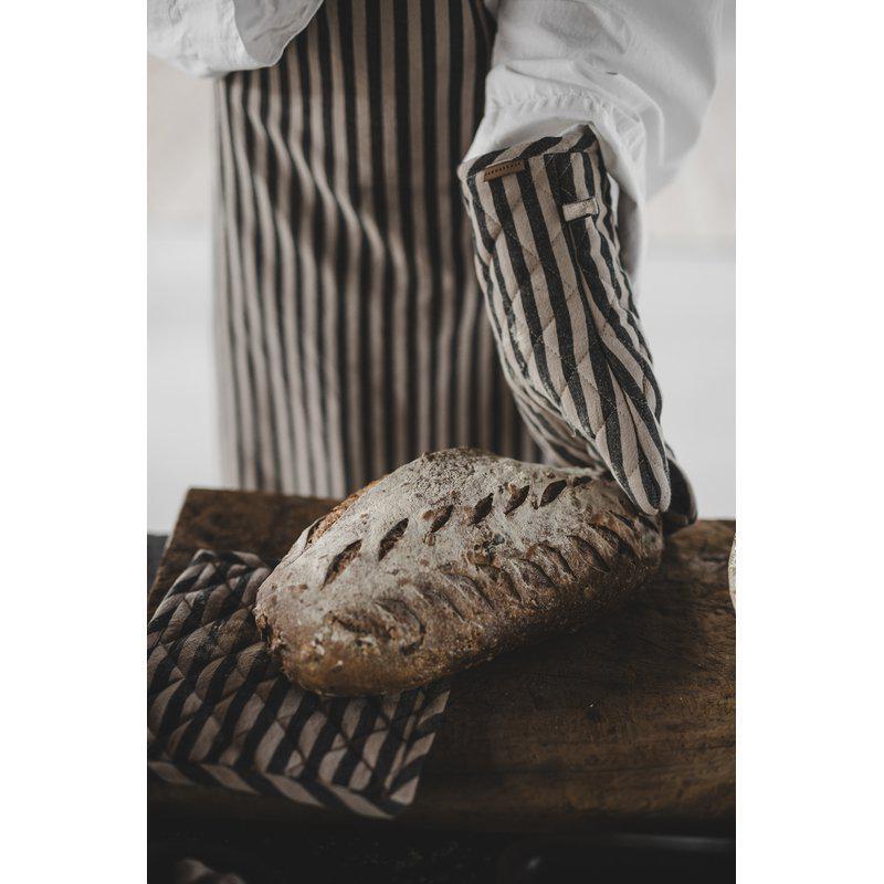 Cuisine grytvante, svart/linne, se vårt sortiment av heminredning, garn & tyger. Alltid till bra priser.