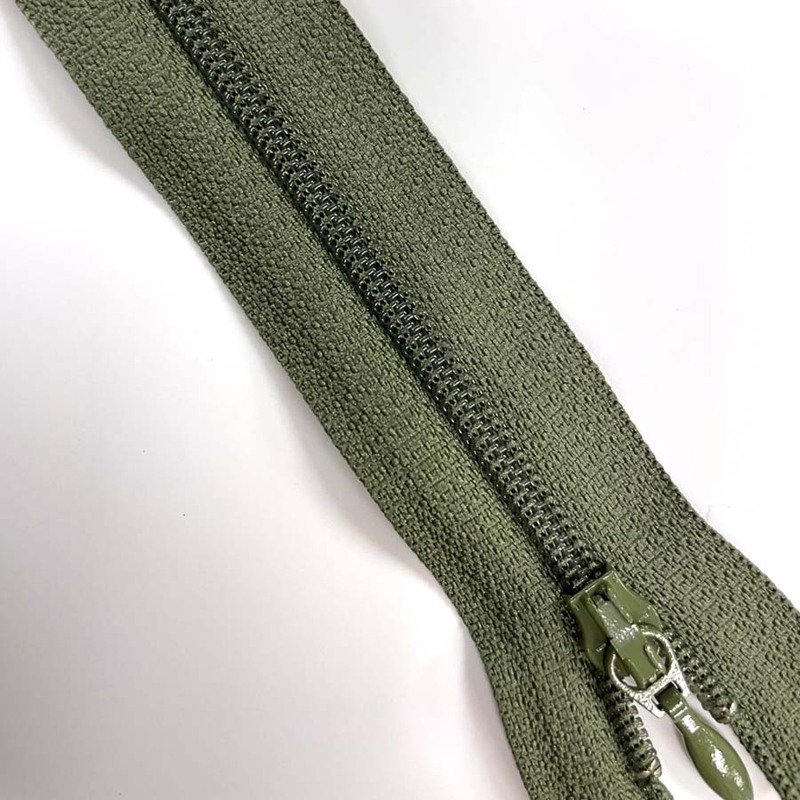 Blixtlås 12 cm Y100 4mm  Grön 566, se vårt sortiment av heminredning, garn & tyger. Alltid till bra priser.