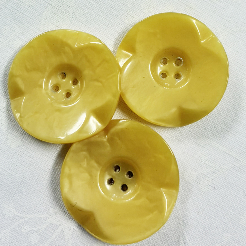 Bärnstensfärgad knapp 24mm, se vårt sortiment av heminredning, garn & tyger. Alltid till bra priser.