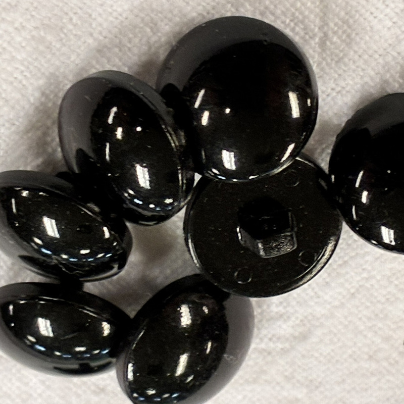 knapp baksydd, svart, ca14mm, se vårt sortiment av heminredning, garn & tyger. Alltid till bra priser.