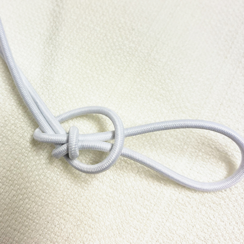 Anoraksnodd elastisk vit, se vårt sortiment av heminredning, garn & tyger. Alltid till bra priser.