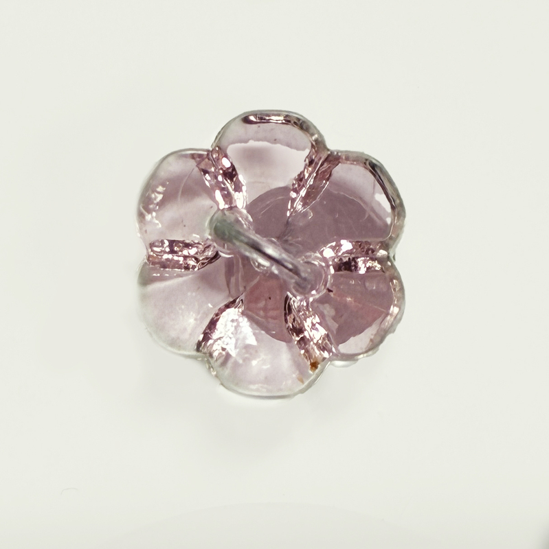 Blomknapp,geomskinlig rosa 13mm, 5 st Knappask B, se vårt sortiment av heminredning, garn & tyger. Alltid till bra priser.