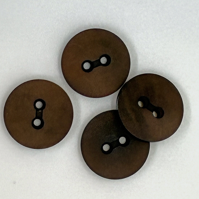 Knapp Brun, 17mm, se vårt sortiment av heminredning, garn & tyger. Alltid till bra priser.