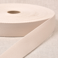 Väskband i polyester, 30 mm, naturvit, se vårt sortiment av heminredning, garn & tyger. Alltid till bra priser.