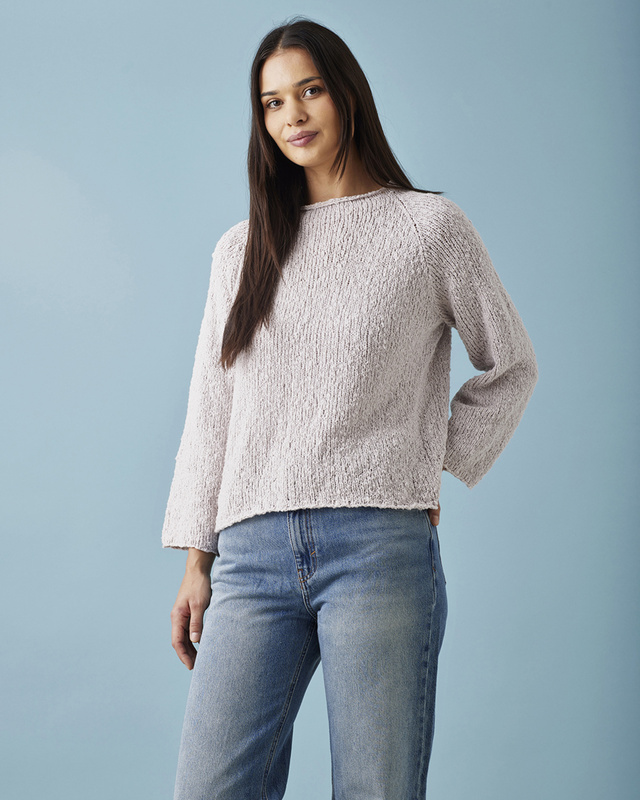 Stickmönster till Ida-garnet 898302 Tröja m rullhals, se vårt sortiment av heminredning, garn & tyger. Alltid till bra priser.