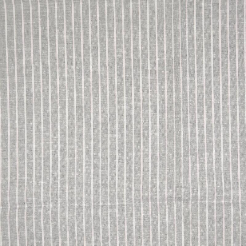 Halvlinne  Grå vit rand 55% linne 45% bom 140cm , se vårt sortiment av heminredning, garn & tyger. Alltid till bra priser.
