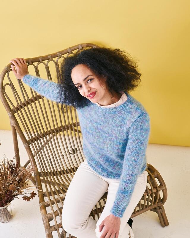 Bella  Stickmönster Basic tröja 893157, se vårt sortiment av heminredning, garn & tyger. Alltid till bra priser.