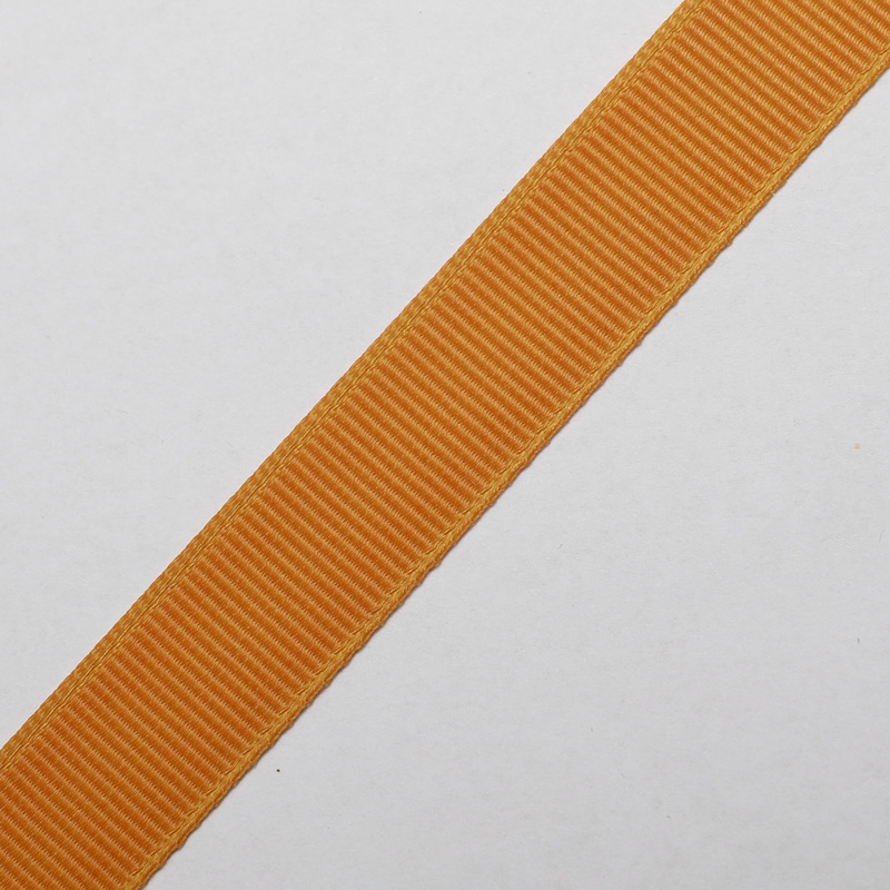 Ripsband senapsgul 15mm, se vårt sortiment av heminredning, garn & tyger. Alltid till bra priser.
