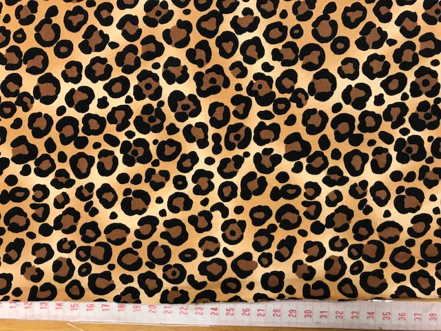 Leopard mönstrat poplin, se vårt sortiment av heminredning, garn & tyger. Alltid till bra priser.