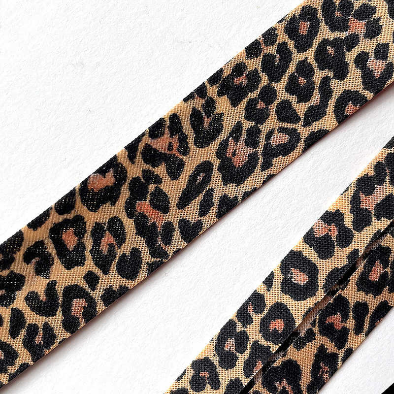 Snedslå Leopard , se vårt sortiment av heminredning, garn & tyger. Alltid till bra priser.