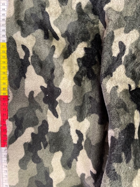 Camoflage fleece, se vårt sortiment av heminredning, garn & tyger. Alltid till bra priser.